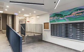 Alice Central Apartment